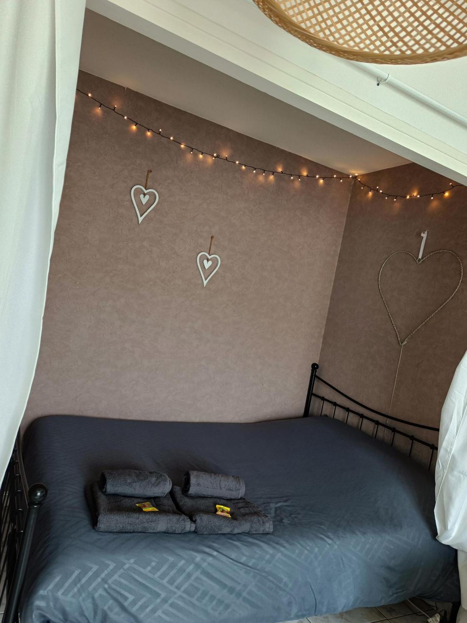 Couturier Lovely Appartement Proche Centre Ville Reims Exterior foto